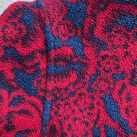 Patagonia Synchilla Snap T Lotus Flower Pullover in Barceloneta Red - Picture 16 of 16